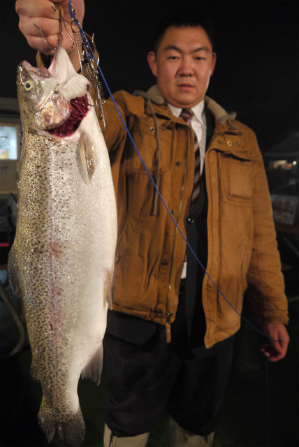 としまえんフィッシングエリア 釣果