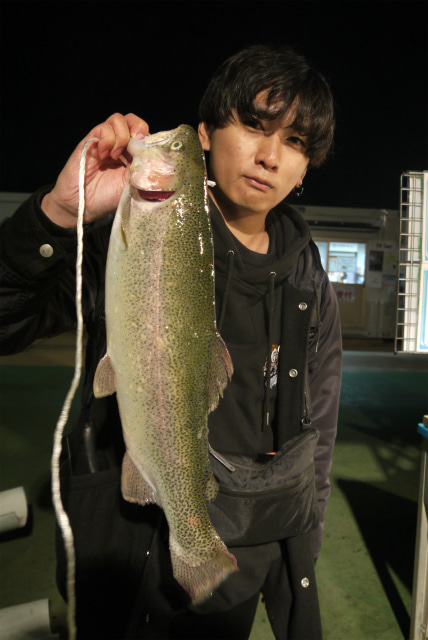 としまえんフィッシングエリア 釣果