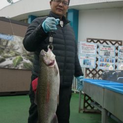 としまえんフィッシングエリア 釣果