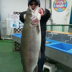 としまえんフィッシングエリア 釣果