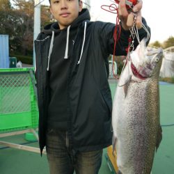 としまえんフィッシングエリア 釣果