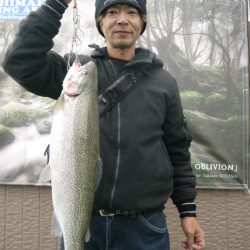 としまえんフィッシングエリア 釣果