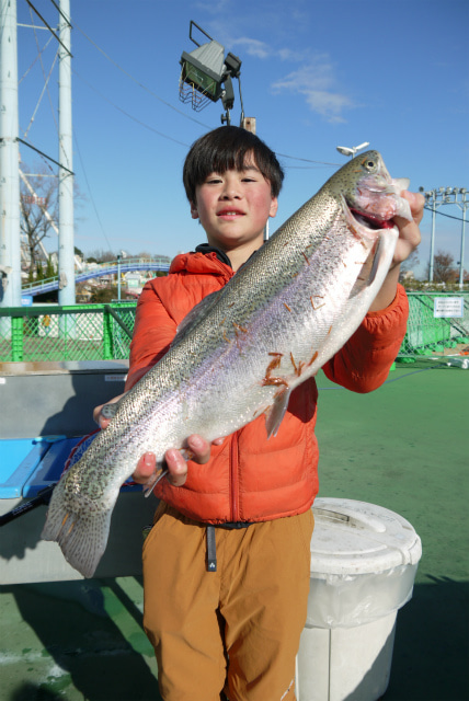 としまえんフィッシングエリア 釣果