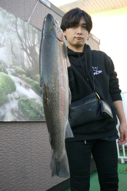 としまえんフィッシングエリア 釣果