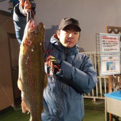 としまえんフィッシングエリア 釣果