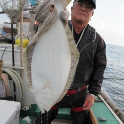 真祐丸 (しんゆうまる) 釣果