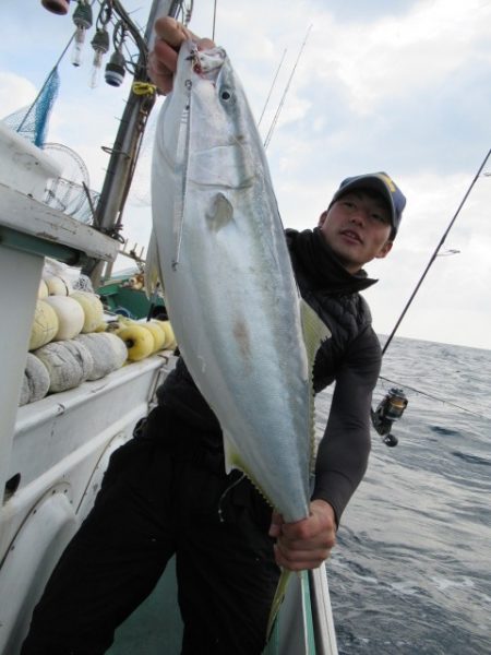 真祐丸 (しんゆうまる) 釣果