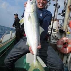 真祐丸 (しんゆうまる) 釣果