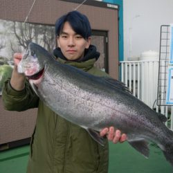 としまえんフィッシングエリア 釣果