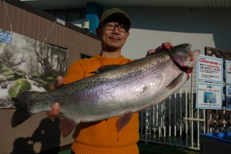 としまえんフィッシングエリア 釣果