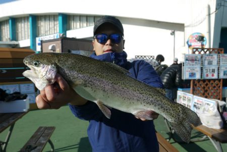 としまえんフィッシングエリア 釣果
