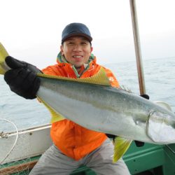 真祐丸 （しんゆうまる） 釣果