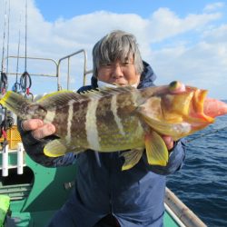 真祐丸 (しんゆうまる) 釣果