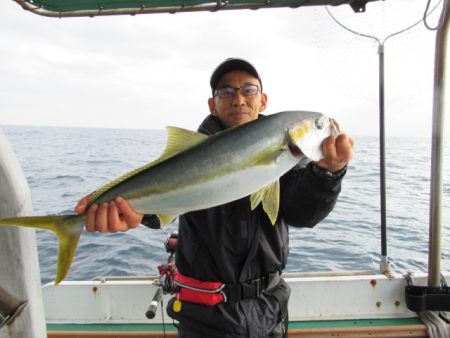 真祐丸 (しんゆうまる) 釣果