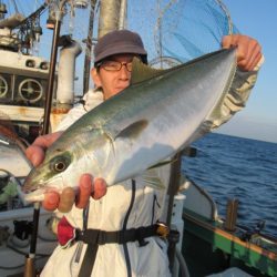 真祐丸 (しんゆうまる) 釣果