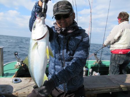 真祐丸 (しんゆうまる) 釣果