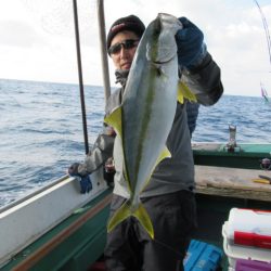 真祐丸 (しんゆうまる) 釣果