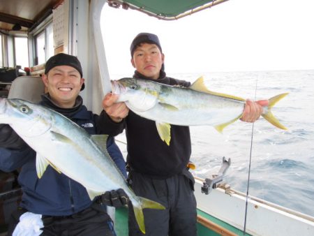 真祐丸 (しんゆうまる) 釣果
