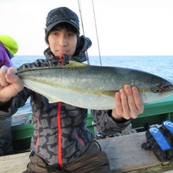 真祐丸 (しんゆうまる) 釣果
