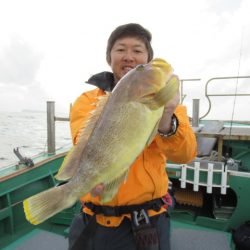 真祐丸 (しんゆうまる) 釣果