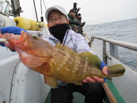 真祐丸 (しんゆうまる) 釣果