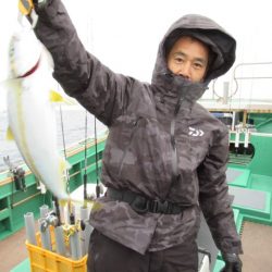 真祐丸 (しんゆうまる) 釣果