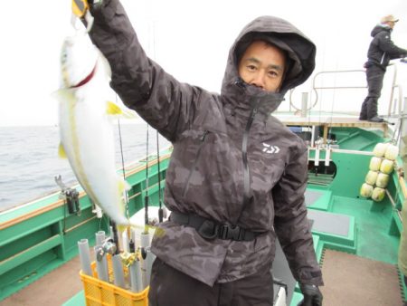 真祐丸 (しんゆうまる) 釣果