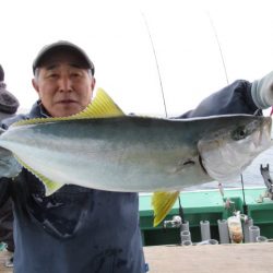 真祐丸 (しんゆうまる) 釣果