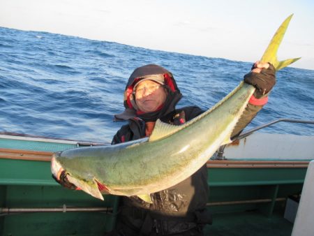 真祐丸 (しんゆうまる) 釣果