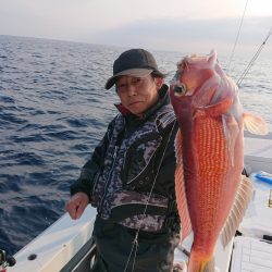 エンペラー 釣果