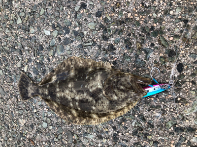 強風の中のショアジギング！