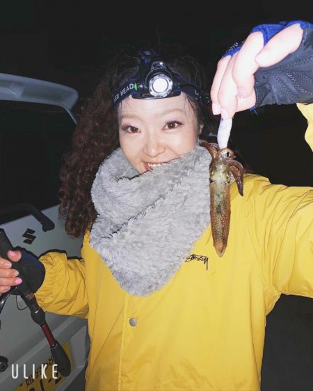 冬でも海釣り！粉雪舞う中のエギング！