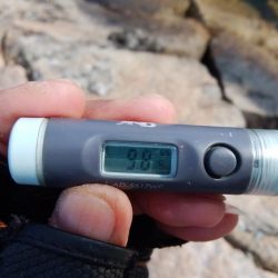 白灯台波止でキス狙い