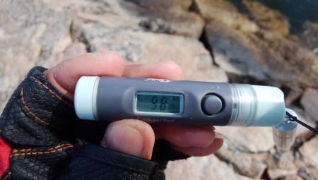 白灯台波止でキス狙い