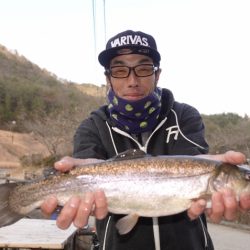 フィッシングレイクたかみや 釣果