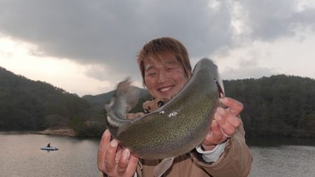 フィッシングレイクたかみや 釣果