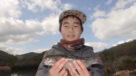 フィッシングレイクたかみや 釣果