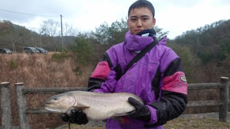 フィッシングレイクたかみや 釣果