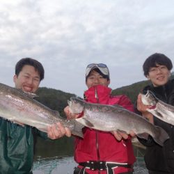 フィッシングレイクたかみや 釣果