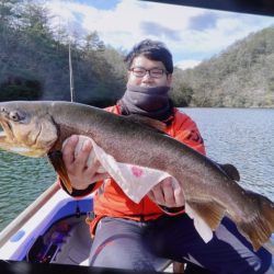 フィッシングレイクたかみや 釣果