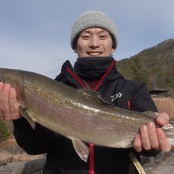 フィッシングレイクたかみや 釣果