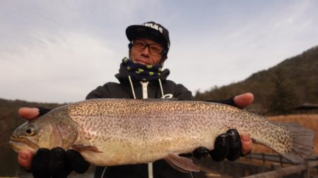 フィッシングレイクたかみや 釣果
