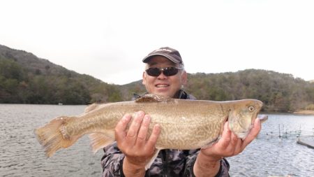 フィッシングレイクたかみや 釣果