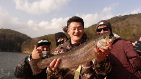 フィッシングレイクたかみや 釣果