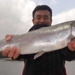 フィッシングレイクたかみや 釣果