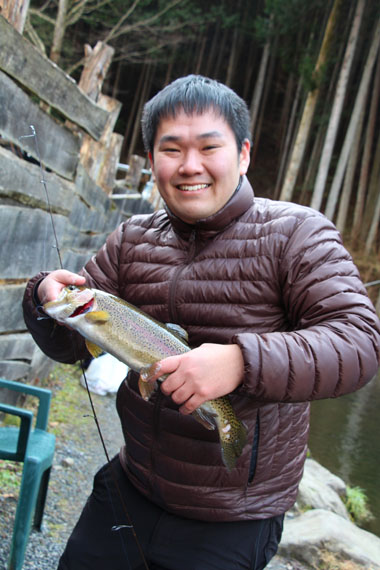 小菅トラウトガーデン 釣果