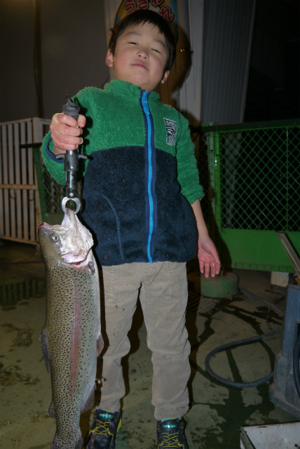 としまえんフィッシングエリア 釣果