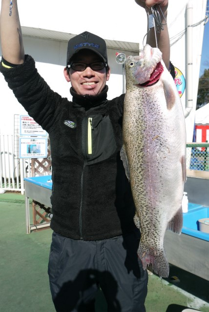 としまえんフィッシングエリア 釣果