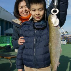 としまえんフィッシングエリア 釣果