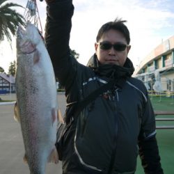 としまえんフィッシングエリア 釣果